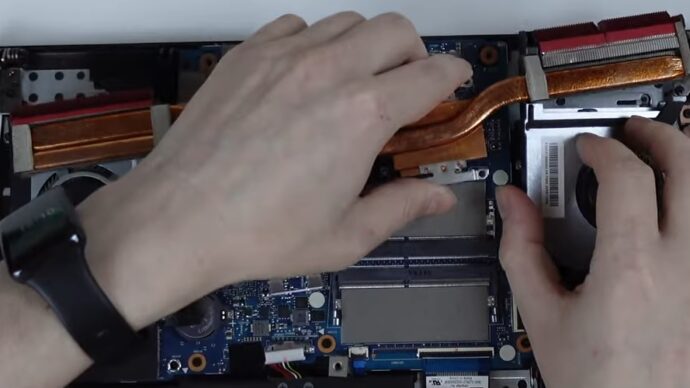 Permalink to: Jak vyčistit notebook od prachu